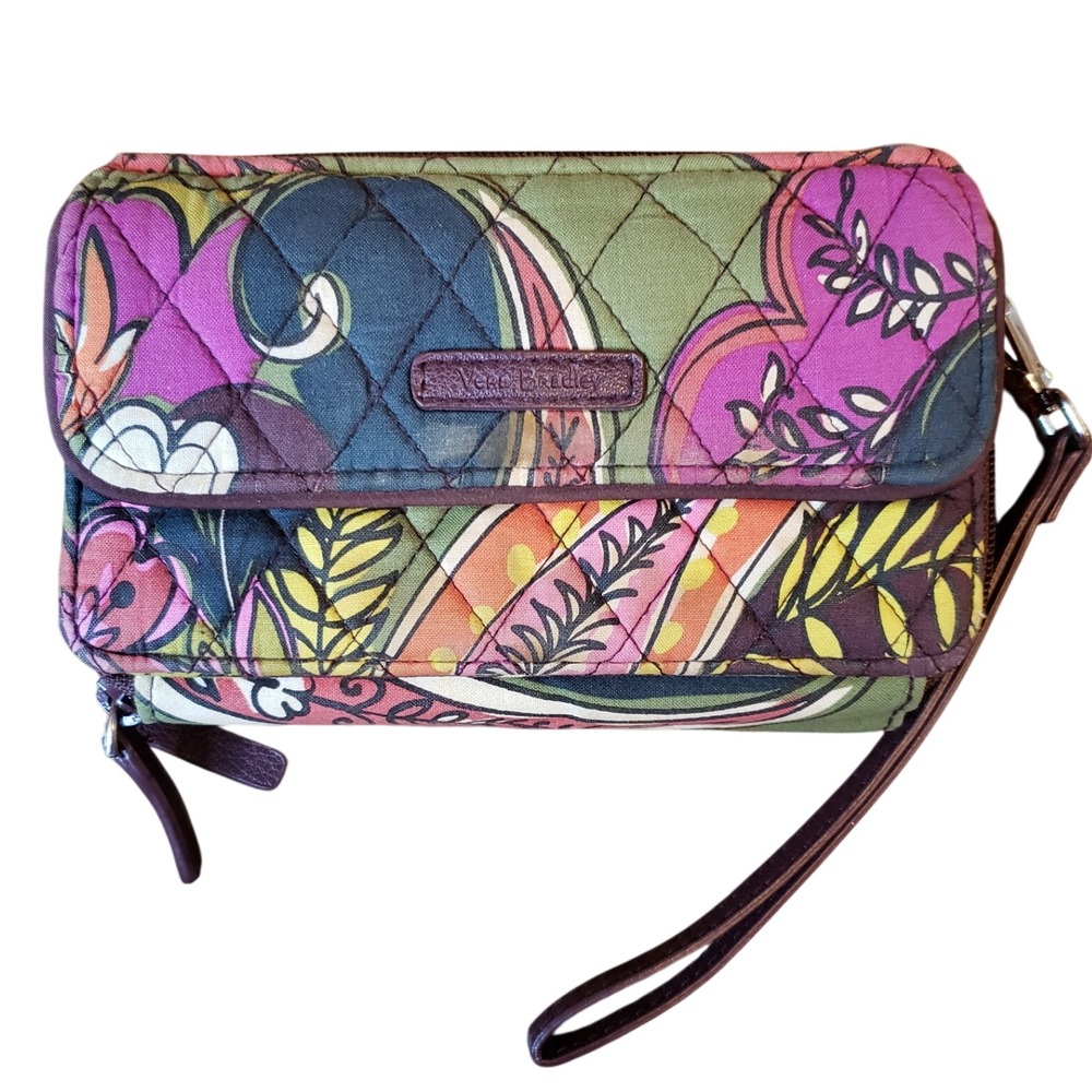 Vera Bradley Quilted Wristlet Wallet Vera Pattern Multi Color Green Pink Purple‎